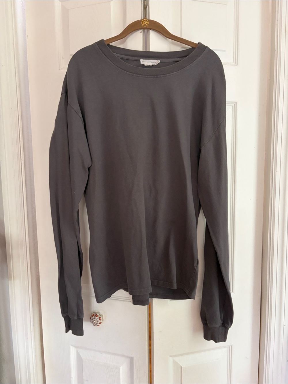 Good American Gray Long Sleeve Crewneck Tee
